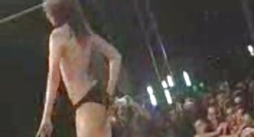 మహిళ యొక్క చేతి telugu సెక్స్ వీడియోస్ గాడిద లోపల మసాజ్