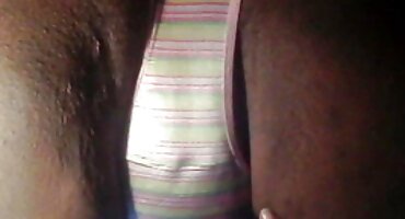 అమ్మాయి మేజోళ్ళు తేలుగు సెక్స్ వీడియోస్ సవారీలు గాడిద ఒక శంఖాకార పురుషాంగము వంటి పరికరము