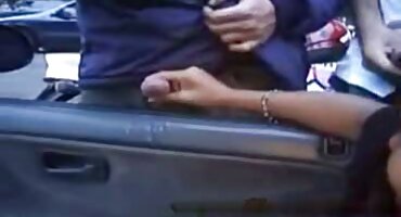 బార్ సందర్శించిన తరువాత, మనిషి సెక్స్ వీడియోస్ సెక్స్ వీడియోస్ తెలుగు మేజోళ్ళు లో ఒక వేశ్య ఇబ్బంది పెట్టాడు