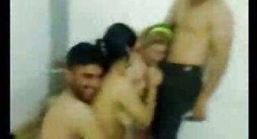 దృఢమైన పురుషుడు బాత్రూమ్ లో అమ్మాయి సెక్స్ తెలుగు వీడియోస్ ఫక్స్ అత్యంత కేకలు