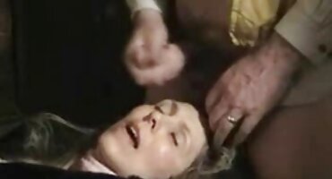 యువతి తన స్విమ్సూట్ను తీసివేసి వైబ్రేటర్తో తనను సెక్స్ వీడియోస్ సెక్స్ వీడియోస్ తెలుగు తాను కత్తిరించుకుంది