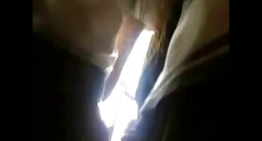 ఆమె చేతిలో నల్లటి జుట్టు సెక్స్ తెలుగు సెక్స్ వీడియోస్ గల స్త్రీని హస్త ప్రయోగం