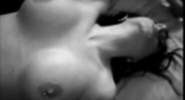 గై అందమైన కాళ్ళు ఒక నల్లటి జుట్టు గల స్త్రీని ఒక గట్టి ఆత్మవిశ్వాసం నింపింది సెక్స్ తెలుగు వీడియోస్