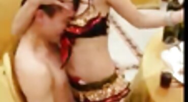 పెద్ధ రొమ్ములు కలధి భార్య blowjob ఇస్తుంది మరియు ఫుల్ సెక్స్ వీడియోస్ తెలుగు ఆమె భర్త