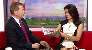 చాలా శృంగారమైన మహిళ గడ్డంతో ఇబ్బంది పెట్టాడు సౌందర్య సెక్స్ వీడియోస్ సౌందర్య గెట్స్