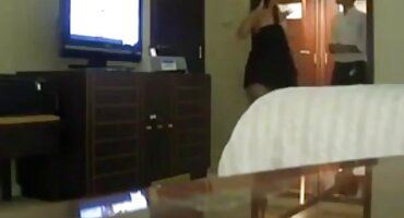 సెక్స్ తెలుగు సెక్స్ వీడియోస్ లేటెస్ట్ ముందు క్లాస్సి చిక్ ఉరుగుజ్జులు చూపించాడు