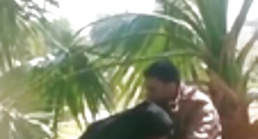 ప్రకాశవంతమైన బ్లాండ్ ముడ్డి ఒక మంచి ఆత్మవిశ్వాసం పడుతుంది తెలుగు లవ్ సెక్స్ వీడియోస్