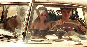 భార్య పూకు మీధ వేలితోరుద్ధడమ్ పూకు మరియు పూకు మీధ చీలిన ప్రదేశం సెక్స్ వీడియోస్ తెలుగు