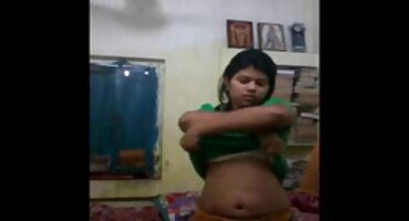 సొగసైన ములాట్టో నైపుణ్యంగా ఒక నల్ల స్నేహితుడు యొక్క దీర్ఘ తెలుగు సెక్స్ సినిమా వీడియోస్ ఆత్మవిశ్వాసం పీల్చుకునేవారు