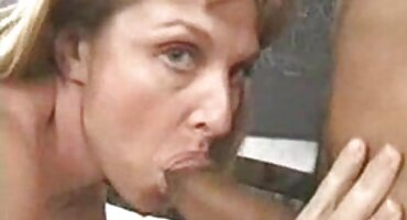 ఆమె ప్రియమైన సెక్స్ వీడియోస్ తెలుగు వీడియోస్ టెండర్ పుస్సీ యొక్క కర్లీ చిక్ స్వారీ పురుషాంగం