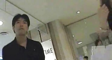 తన ఆసియా స్నేహితురాలు ఉత్తేజపరిచే టిక్లింగ్ సెక్స్ బొమ్మలు వీడియోస్